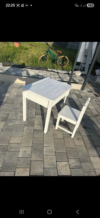Fajny stolik i krzesełko