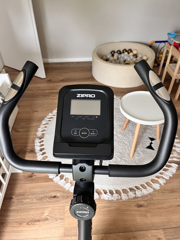 Rowerek stacjonarny zipro