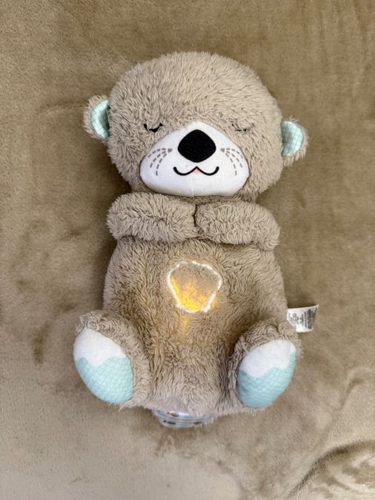 Оригінальний заспокійливий ведмедик Fisher-Price “Оттер”