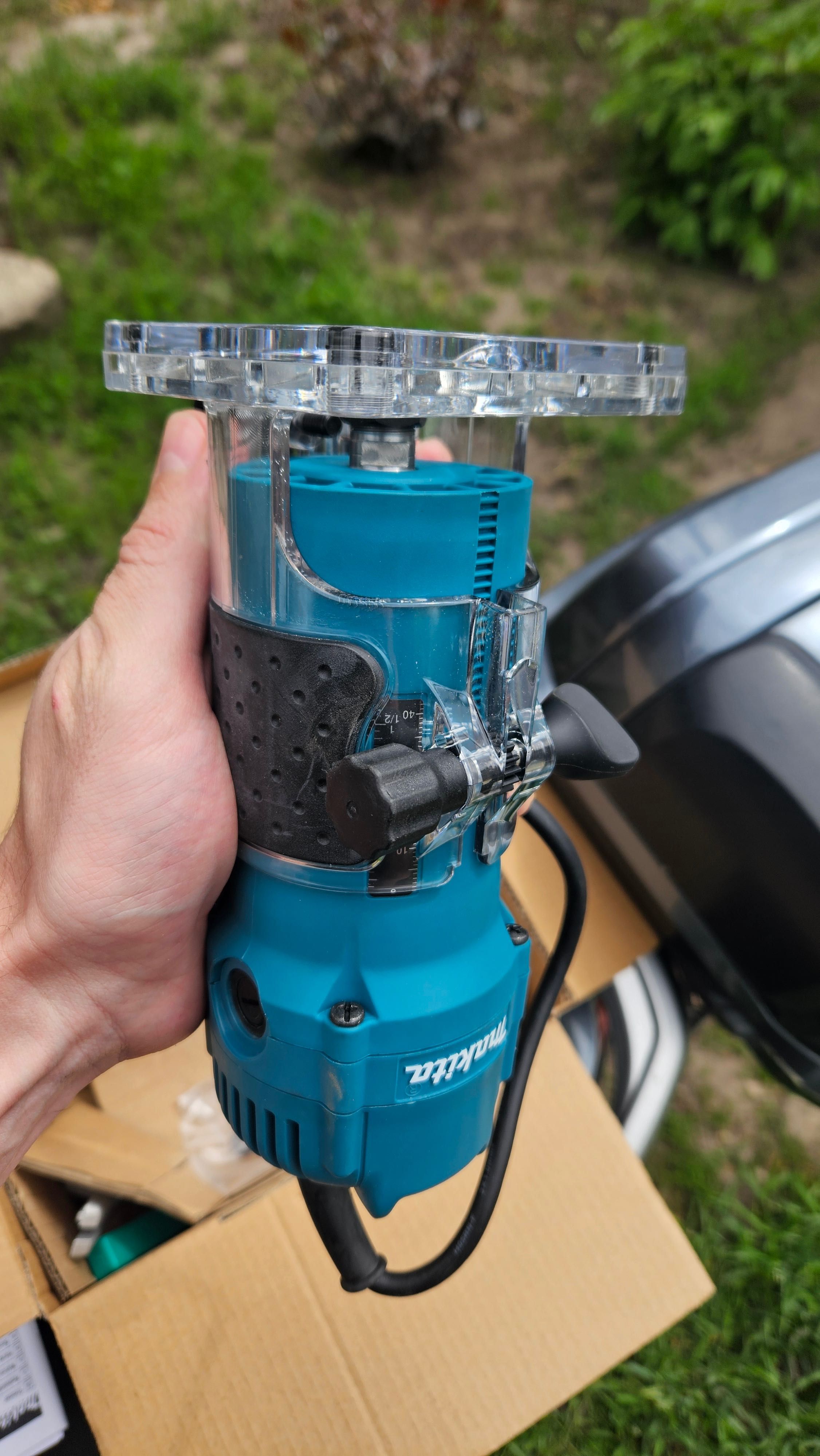 Ручной фрезер(триммер ) Makita