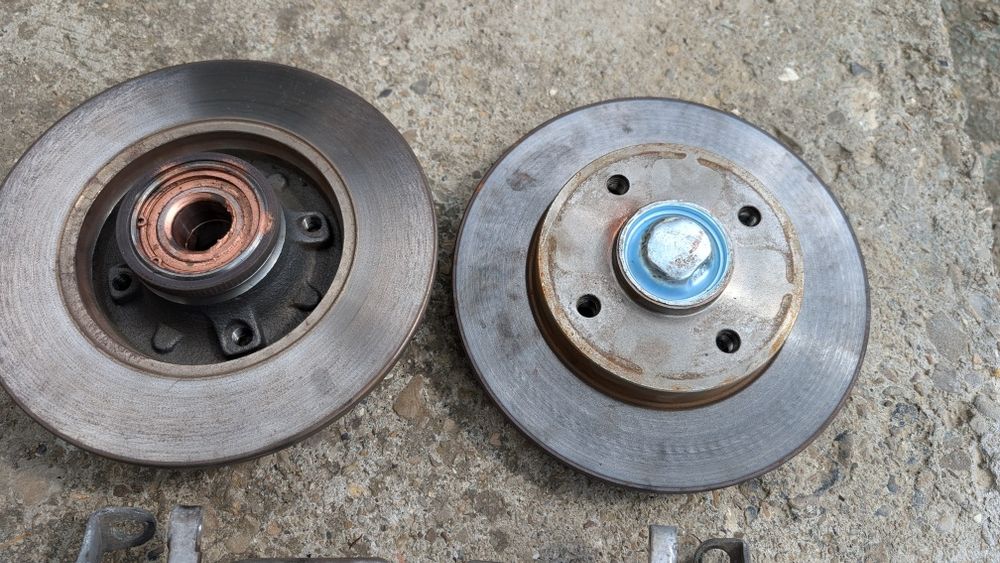 Диски тормозні , супорт Пежо 307  Сітроен С4