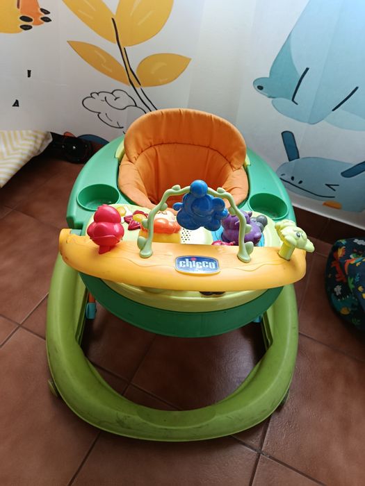 Andador marca Chicco