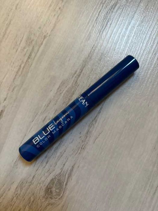 tusz do rzęs niebieski granatowy mascara maskara color blue lagoon