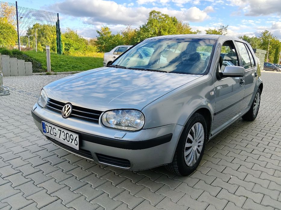 VW GOLF IV 1.4 benzyna Klima 5-drzwi Sprawny Ekonomiczny 2002,r
