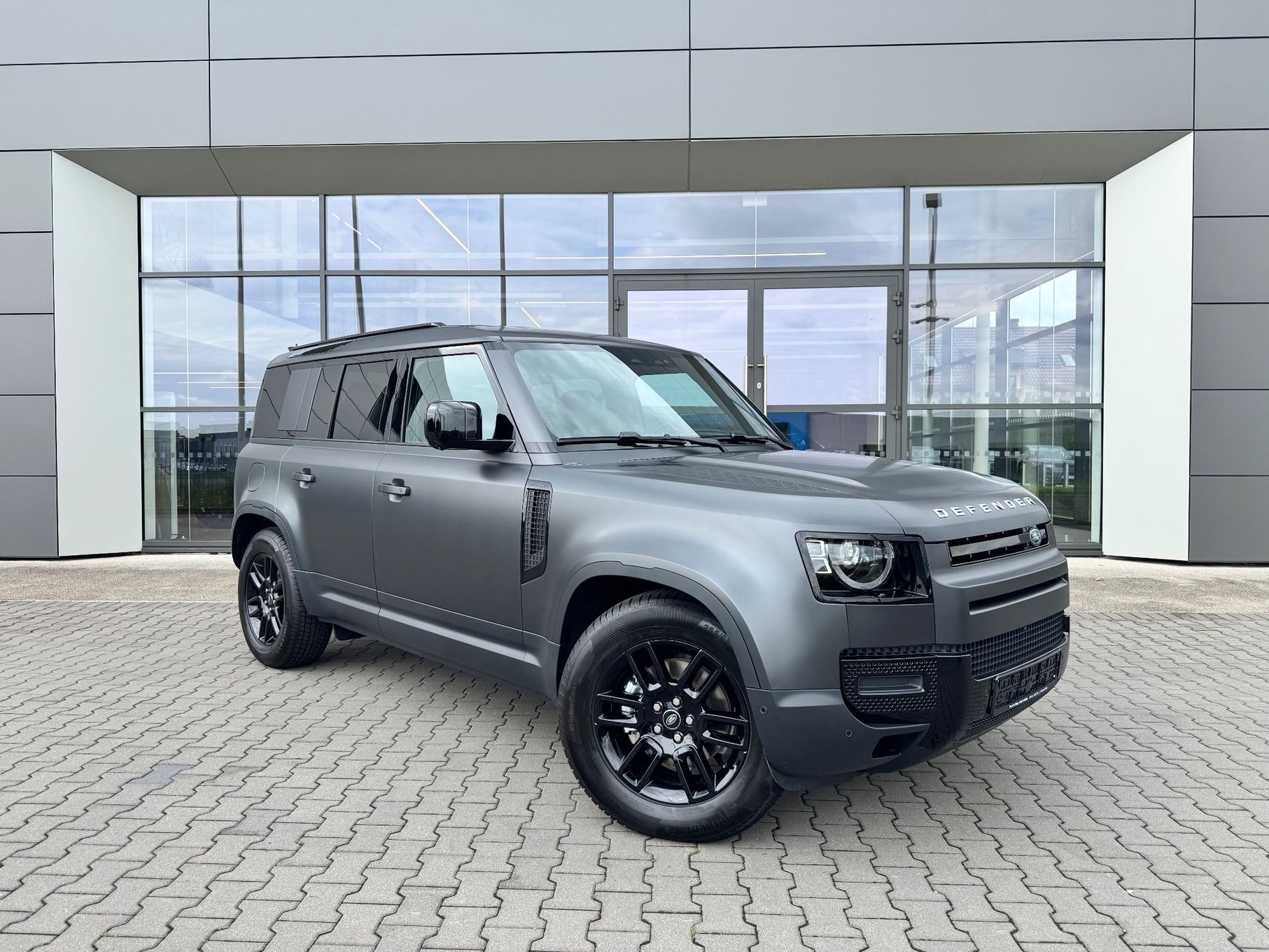 Land Rover Defender Defender 3.0D 250 S 110 - 2024 - 5 lat gwarancji - OFERTA SPECJALNA
