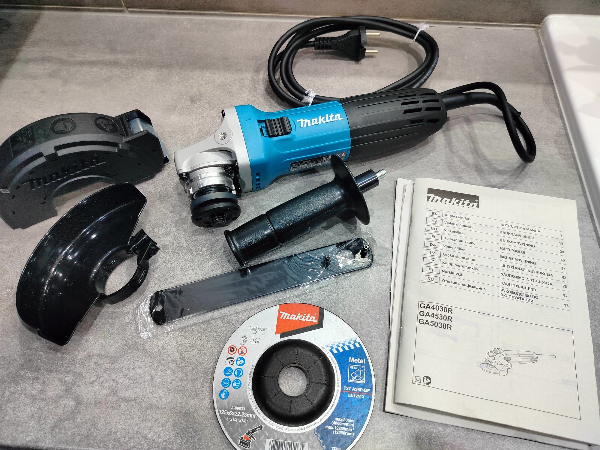 Szlifierka kątowa Makita GA5030R 2024.9 Rok Nowa