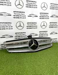 решотка  радіатора решітка Mercedes C-Class w204