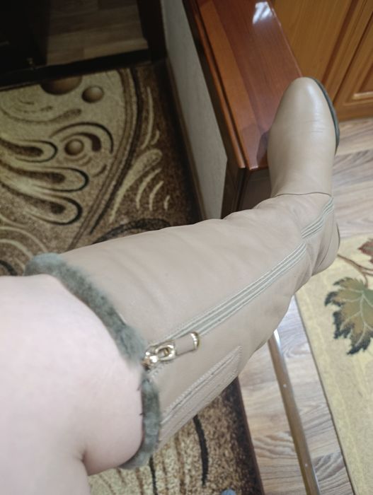 Продам женские сапоги зимние