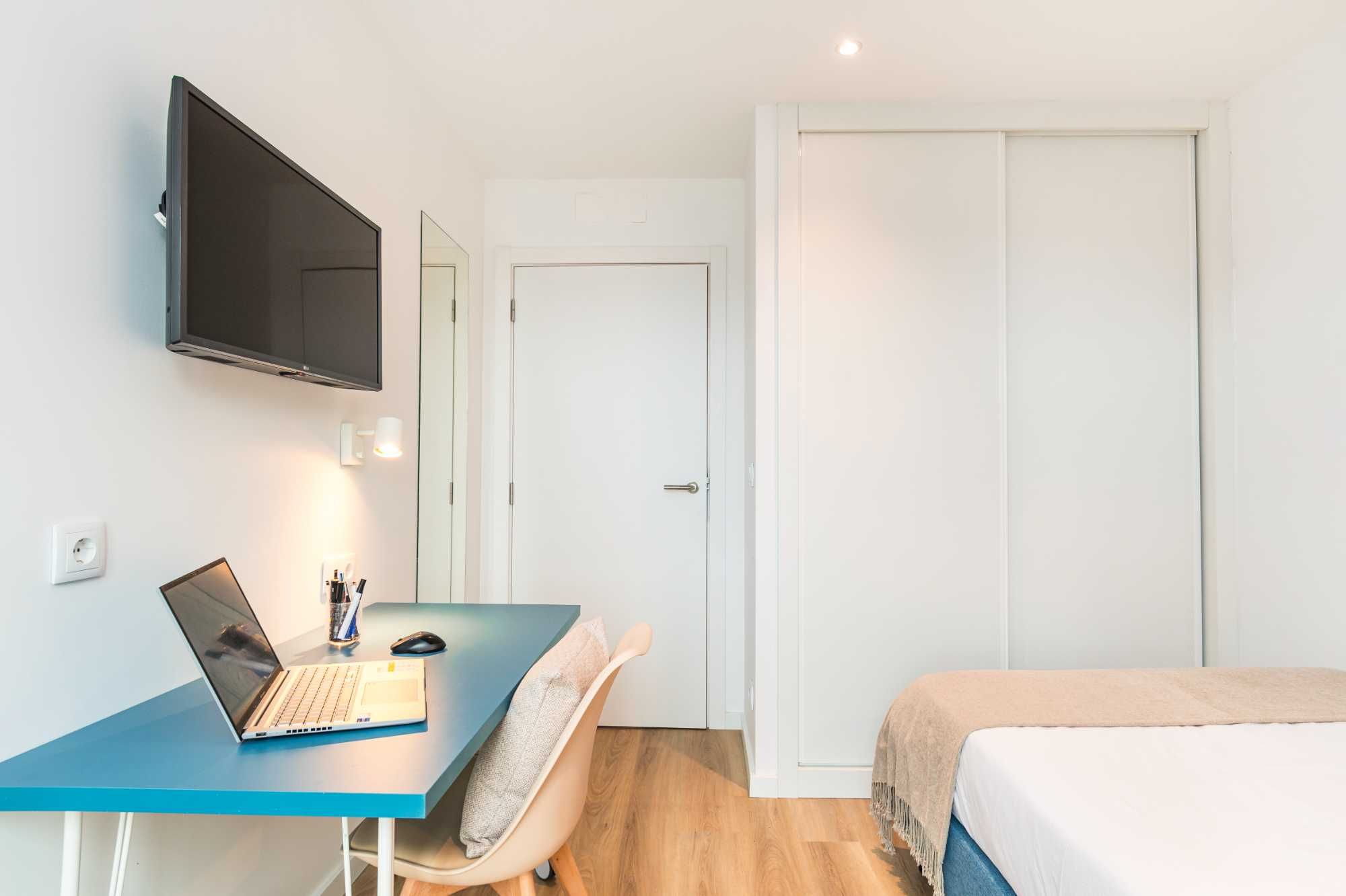 Quarto com casa de banho e despesas incluídas