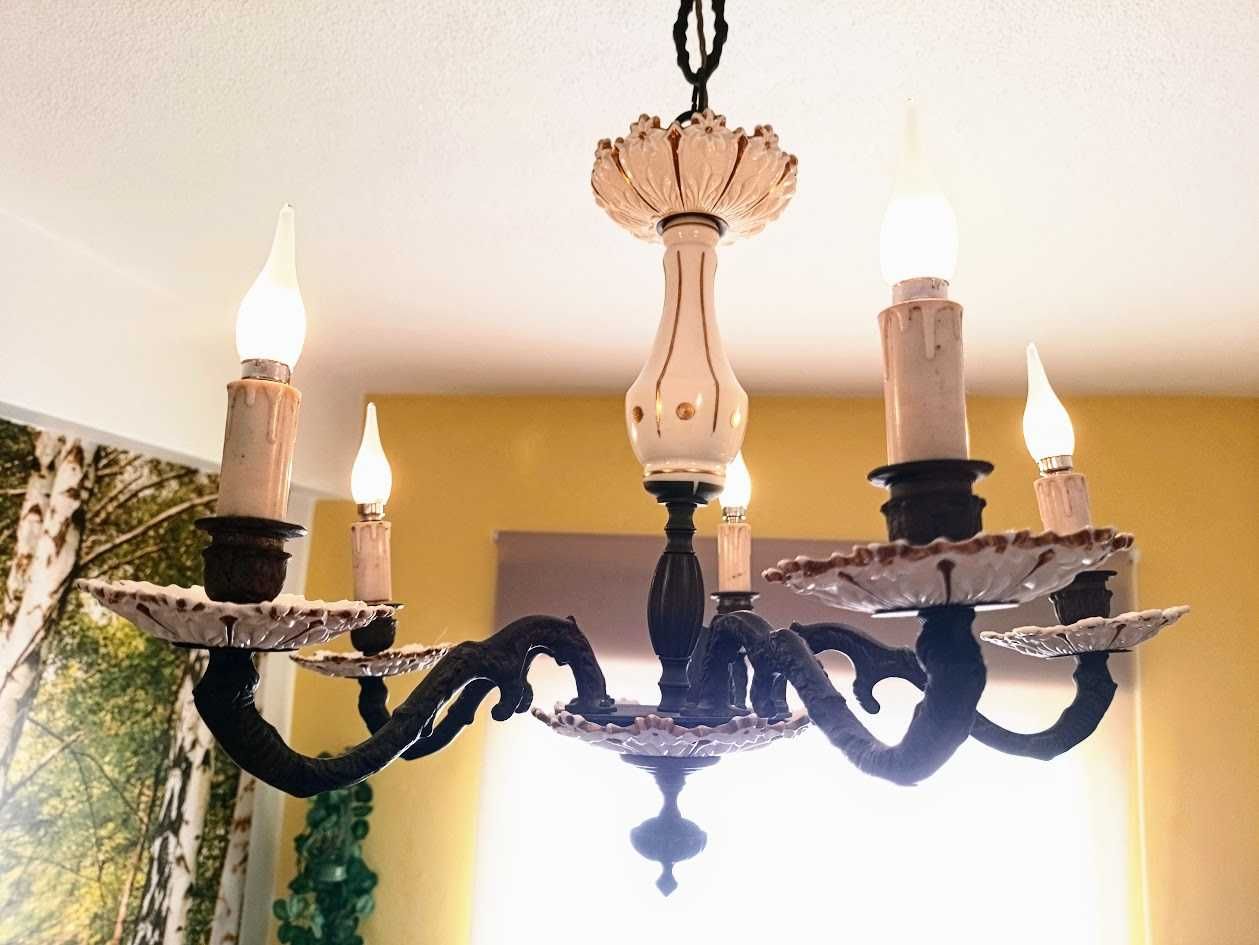 Candeeiro vintage de teto 5 lumes bronze latão e vidro leitoso