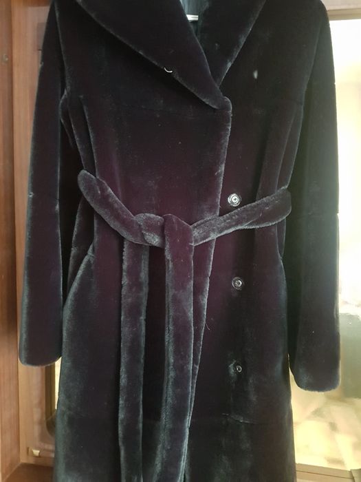 Еко - шубка чорного кольору