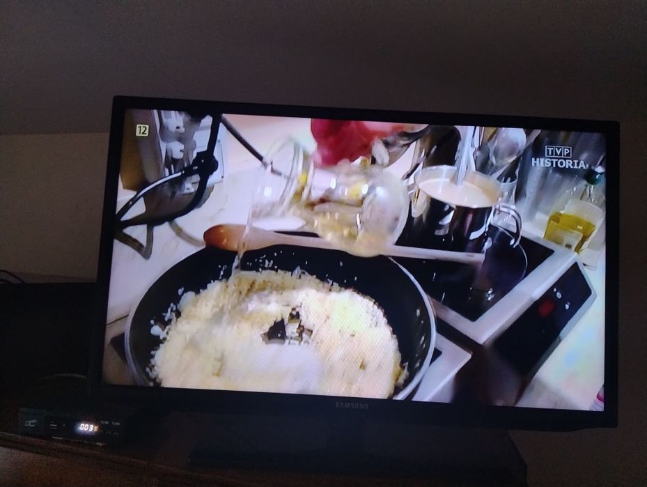 Telewizor Samsung 32 cale + dekoder DVB-T2 marki LTC