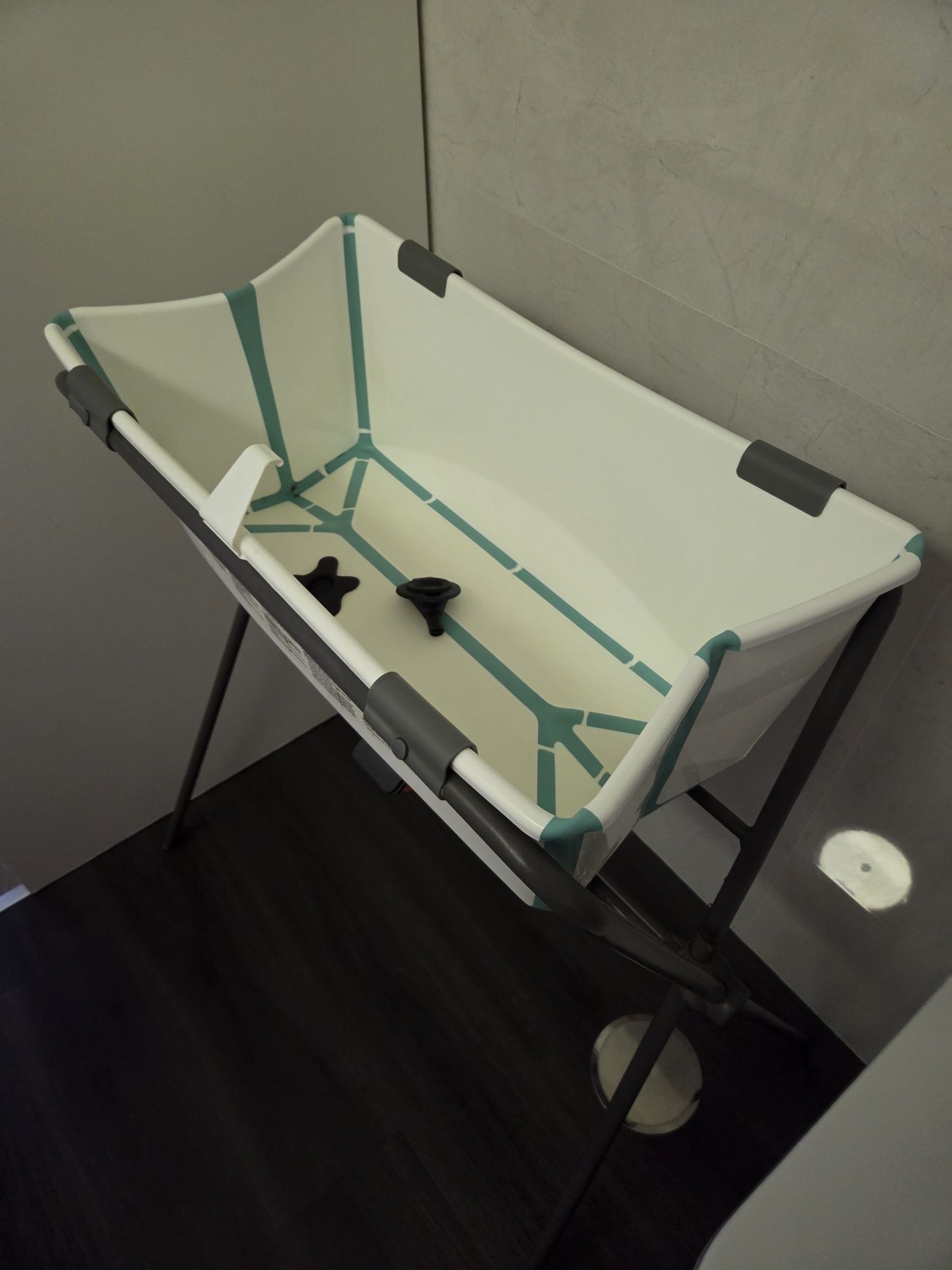 Banheira Bebé Stokke Flexi Bath com Suporte