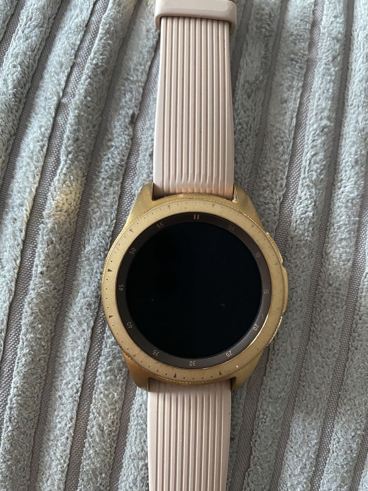 Samsung Galaxy Watch smart watch