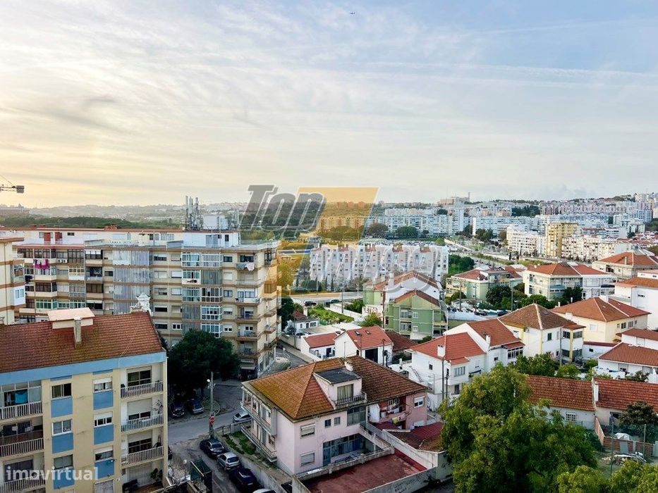 Apartamento T3 ampla varanda Cova da Piedade