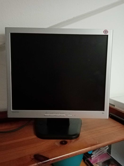 Monitor Samtron  17"