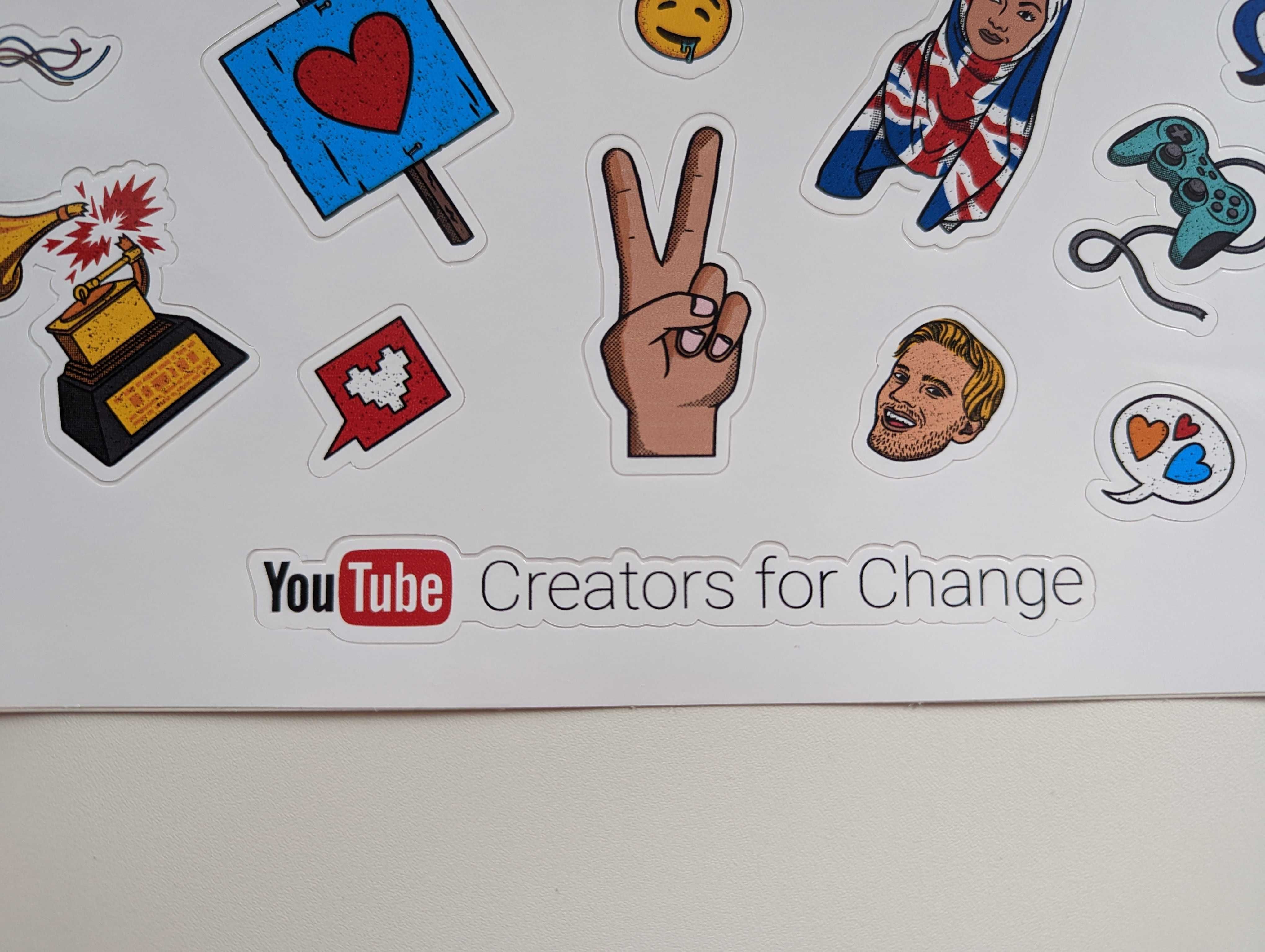 Naklejki nalepki stickers na laptopa itp Google YouTube influencer