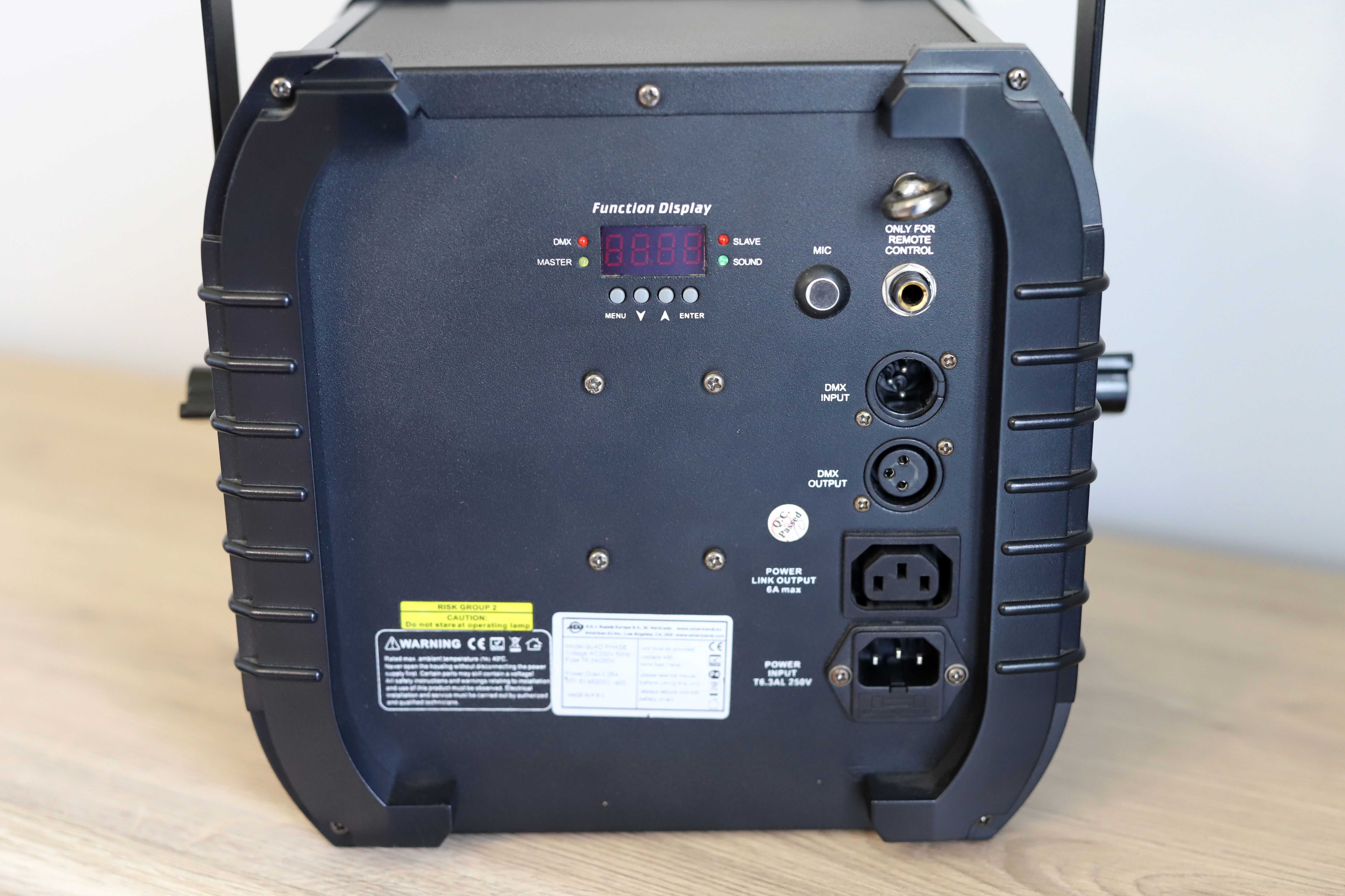 American DJ Quad Phase  6 sztuk + 3 pokrowce