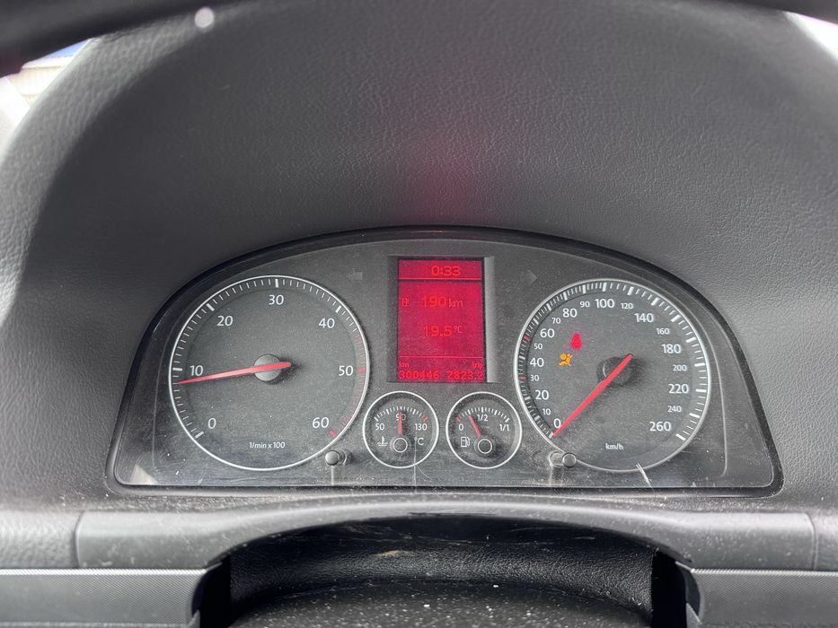 Авто для ЗСУ Volkswagen Touran 1.9 Diesel