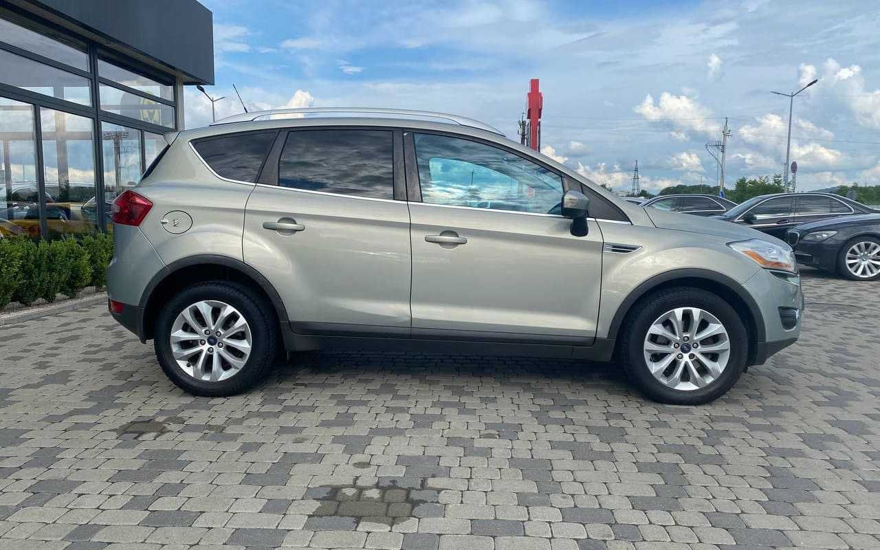 Ford Kuga    2010