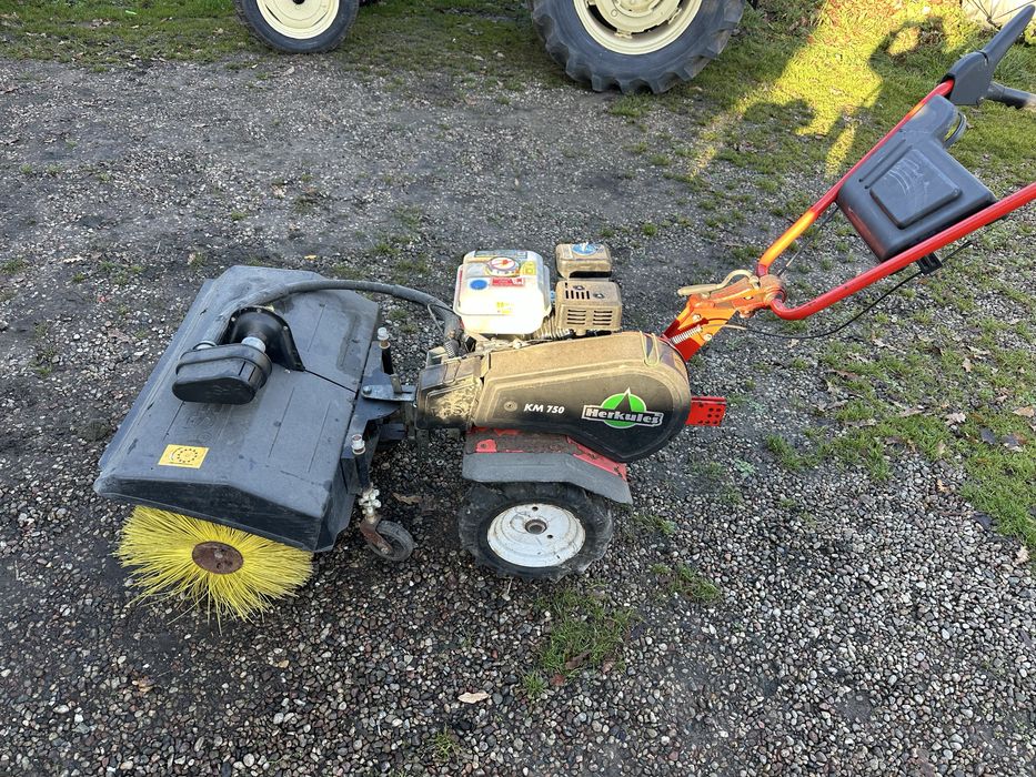 Zamkararka spalinowa Herkules KM 750