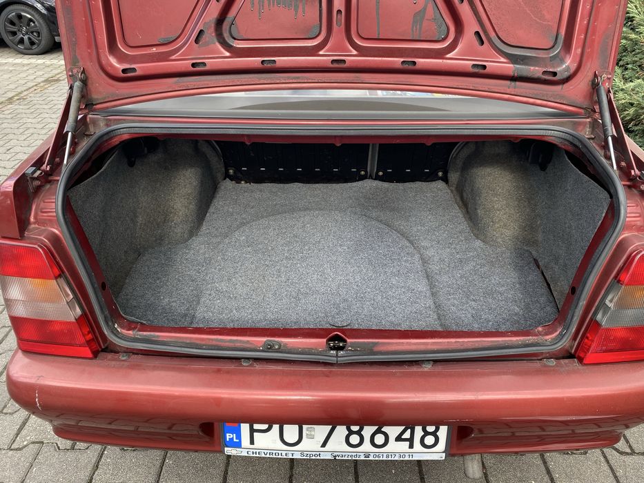 Polonez Atu plus 1.6GSI II-wlaściciel super stan niski przebieg 105tys