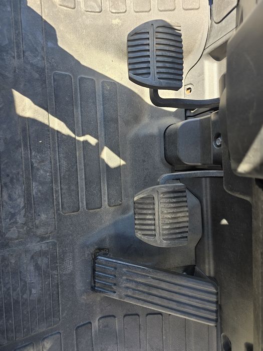 Погрузчик вилковий.  TOYOTA 2.5 тонны.  Вагонник.