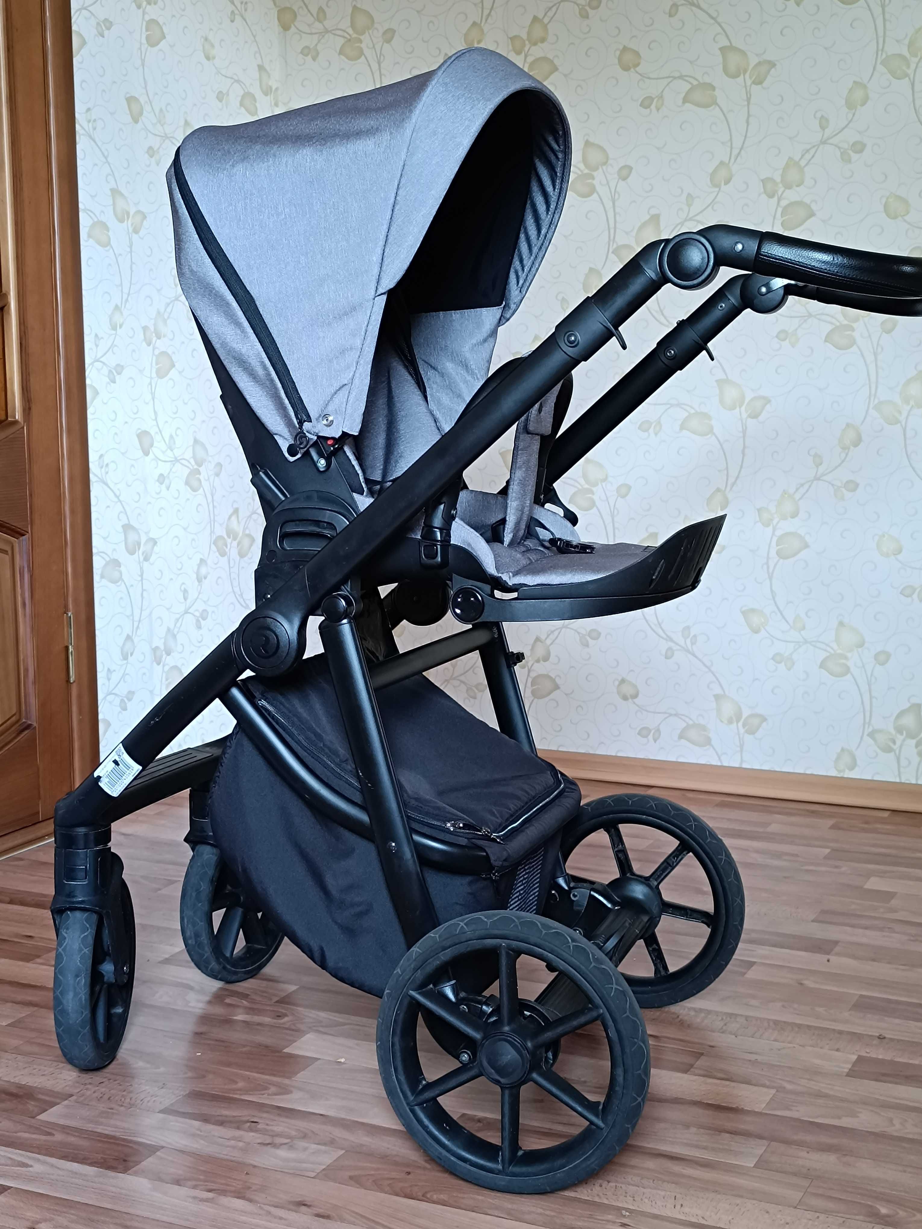Коляска 2 в 1 Roan Liv Shiny Green