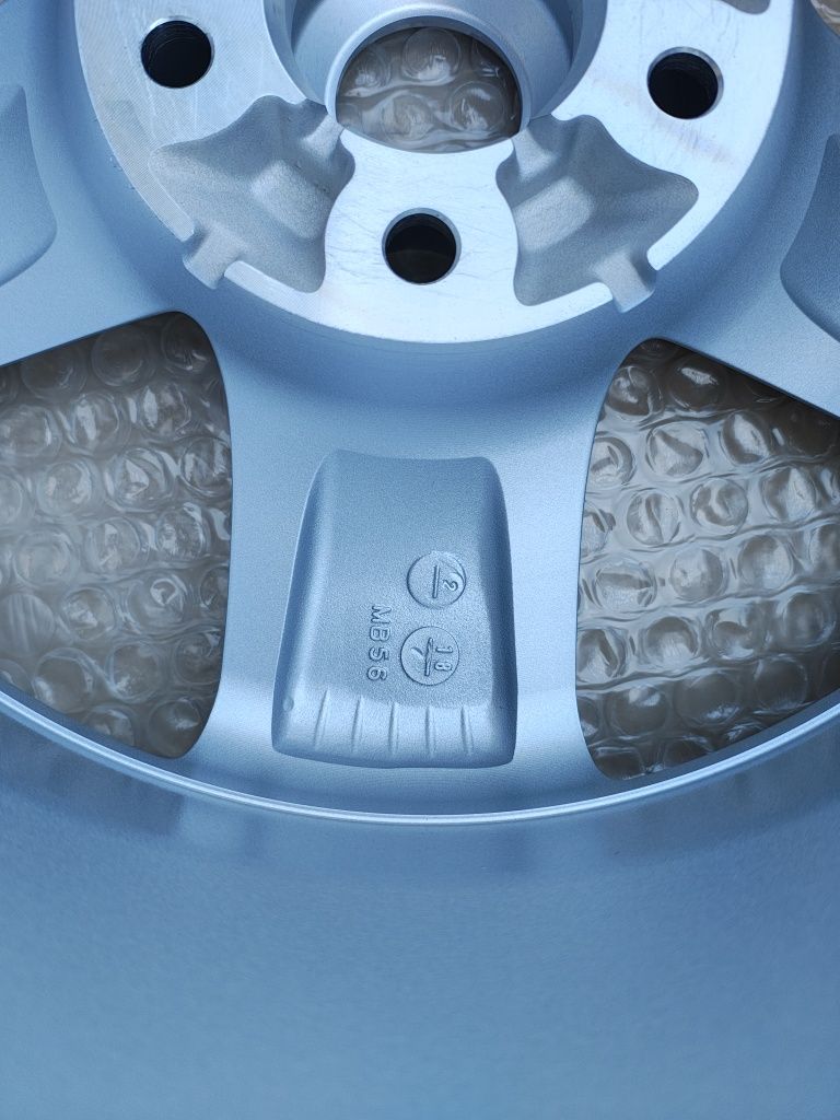 Alufelga 16" 5x114,3 Nissan Qashqai D0300 JD01B