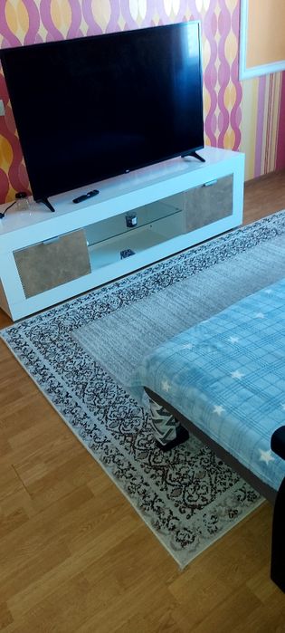 Сдаётся посуточно и почасово 2 ком квартира  Хортицкий р-н ( Бабурка)