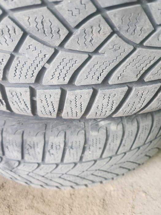 Гума Goodyear 215/60 r16 з металевими дисками