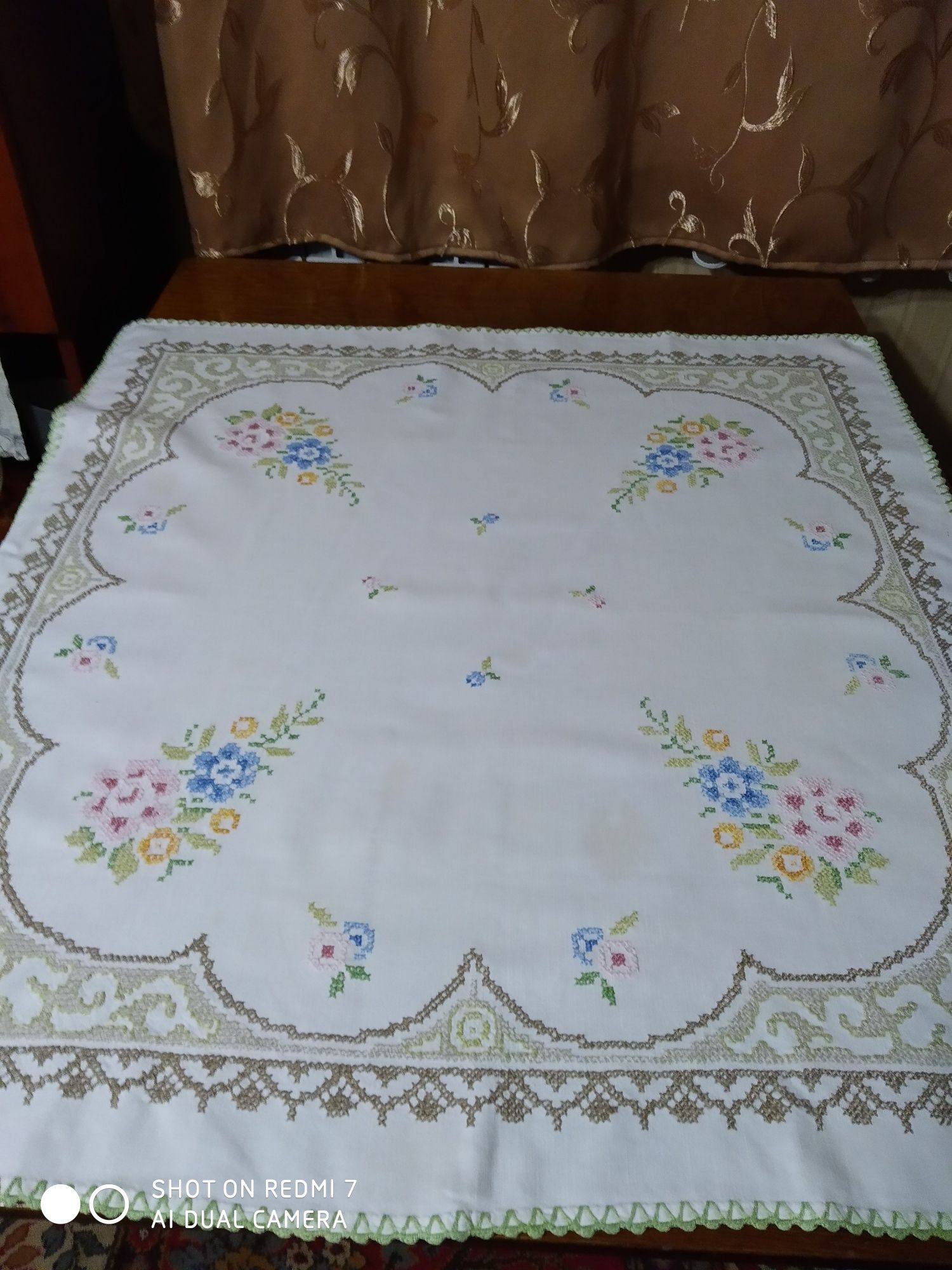 Винтажная салфетка ,,Цветы,, х/б