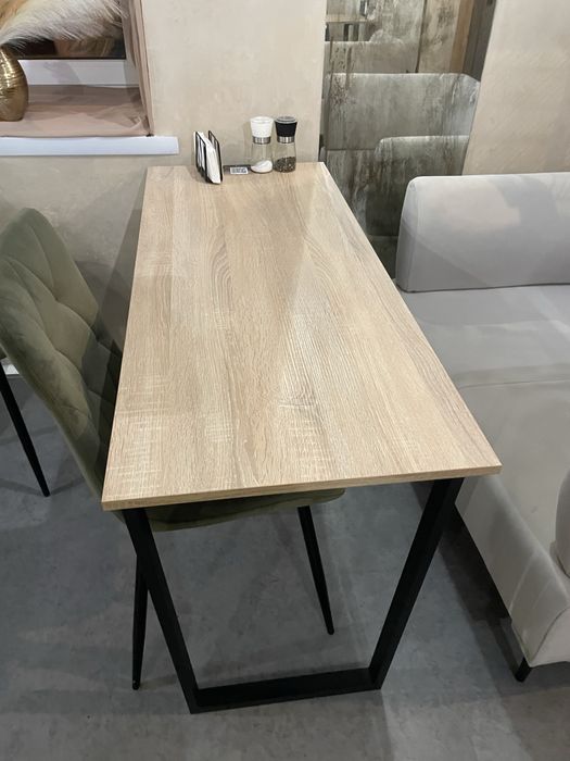 Продам столи різні кольори і розміра