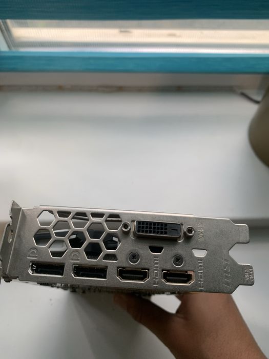gtx 1070 8 gb НЕ РАБОТАЕТ(не уверен что это gtx)