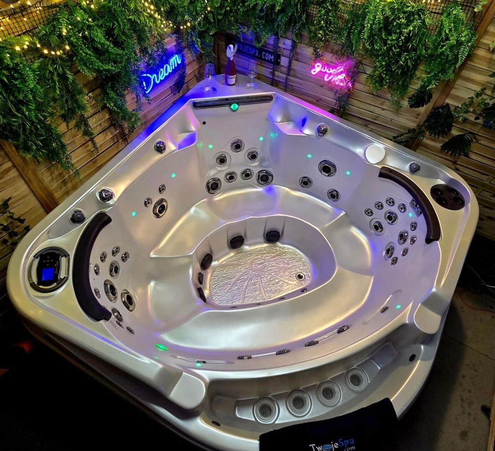 Jacuzzi Coast spas cascade III Phantom outlet