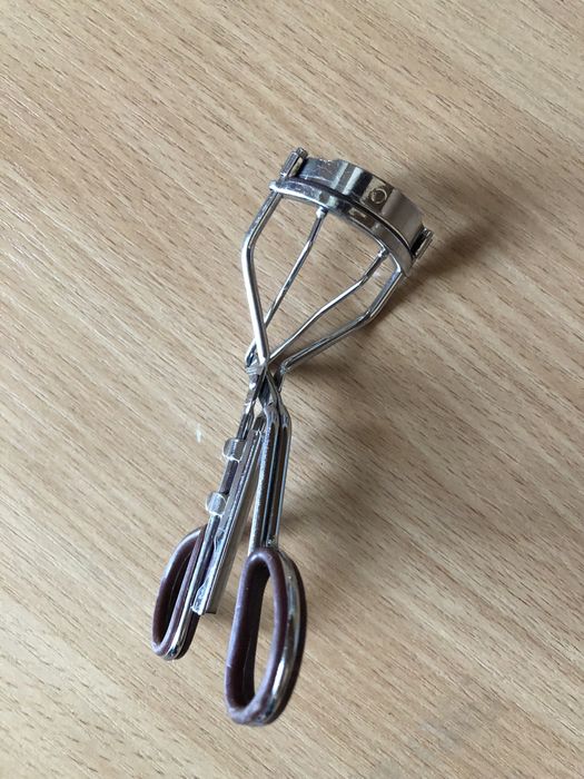 Щипці для завивки вій