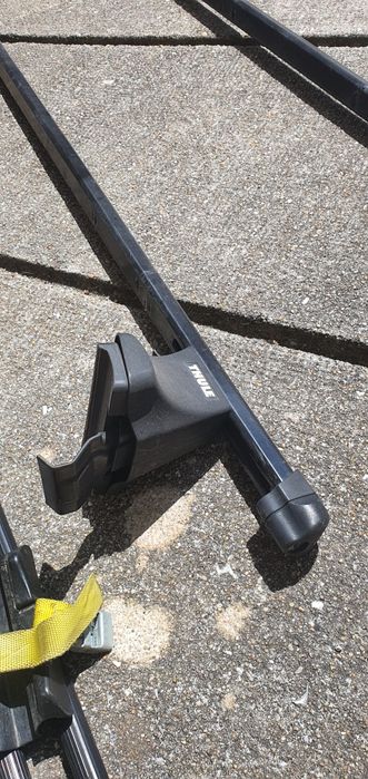 Barras de tejadilho e suportes de bicicleta