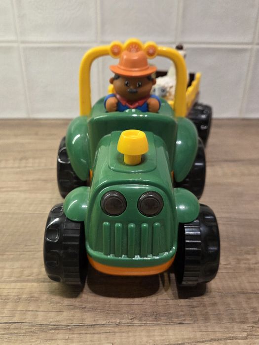 REZERWACJA - Interaktywny grający traktor