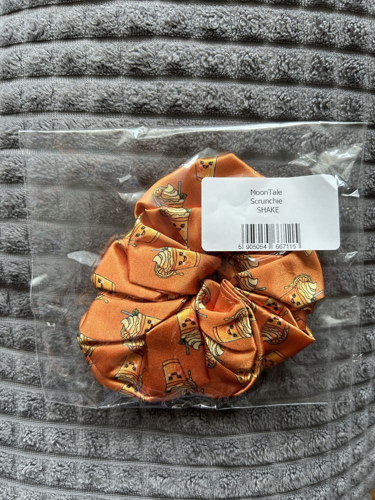 Scrunchie Shake Julii Żugaj
