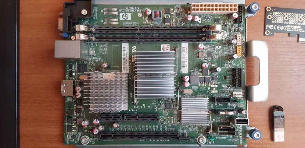 Сервер HP ProLiant N40L (658553-421)