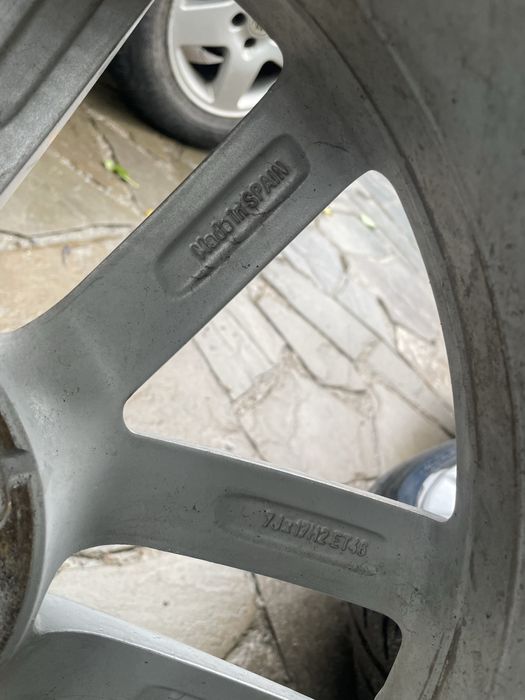 Диски р17 5х100 з гарною резиною