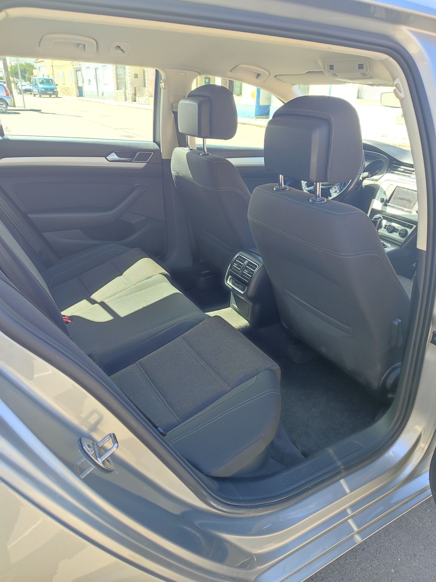 VW Passat 2.0 TDI 150 CV - COMO NOVA  / NACIONAL