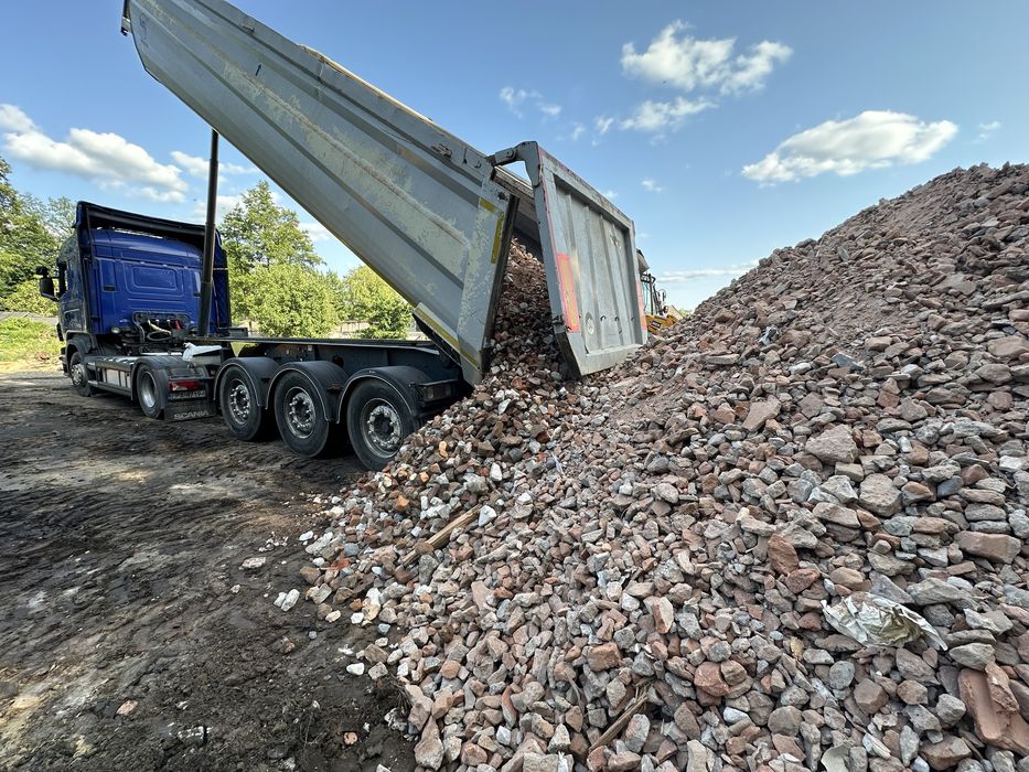 Przekrusz/Gruz mielony betonowy/ Transport 1-28 ton