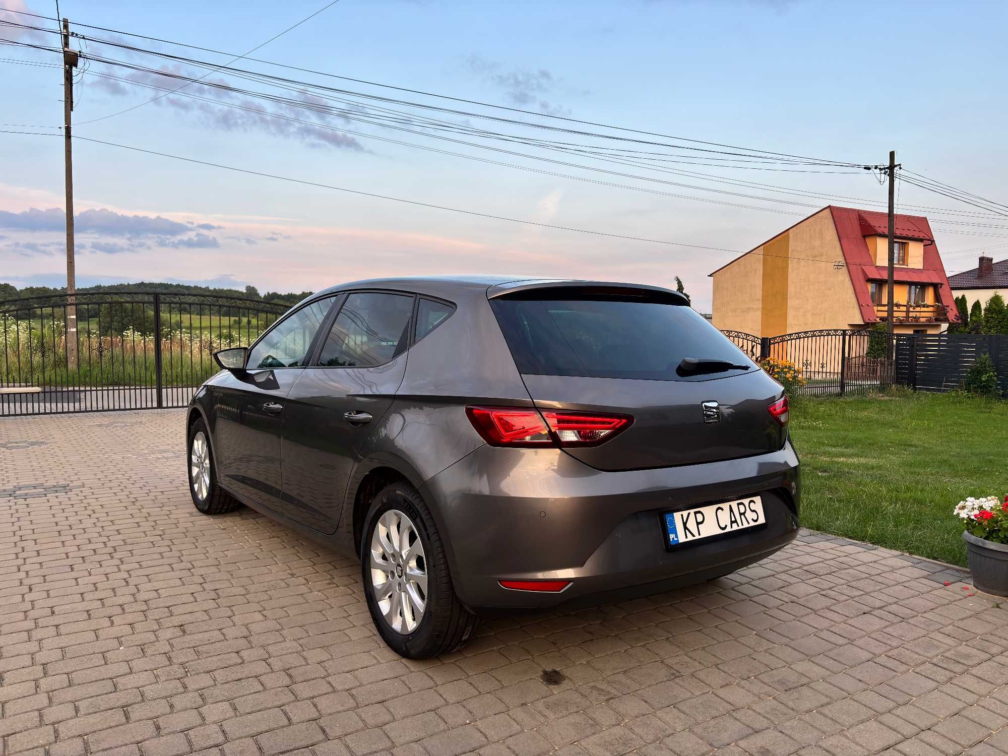 Seat Leon 1.6 TDI 2015/Parktronic/Navi/LED
