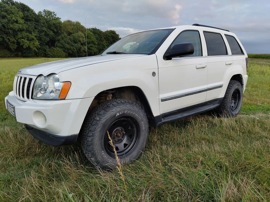 Jeep Grand Cherokee Jeep Grand Cherokee WK 4.7 z LPG, napęd QDII, stylizowany na SRT