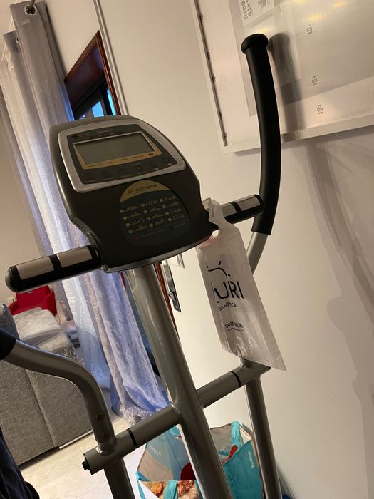 Elíptica BH FITNESS