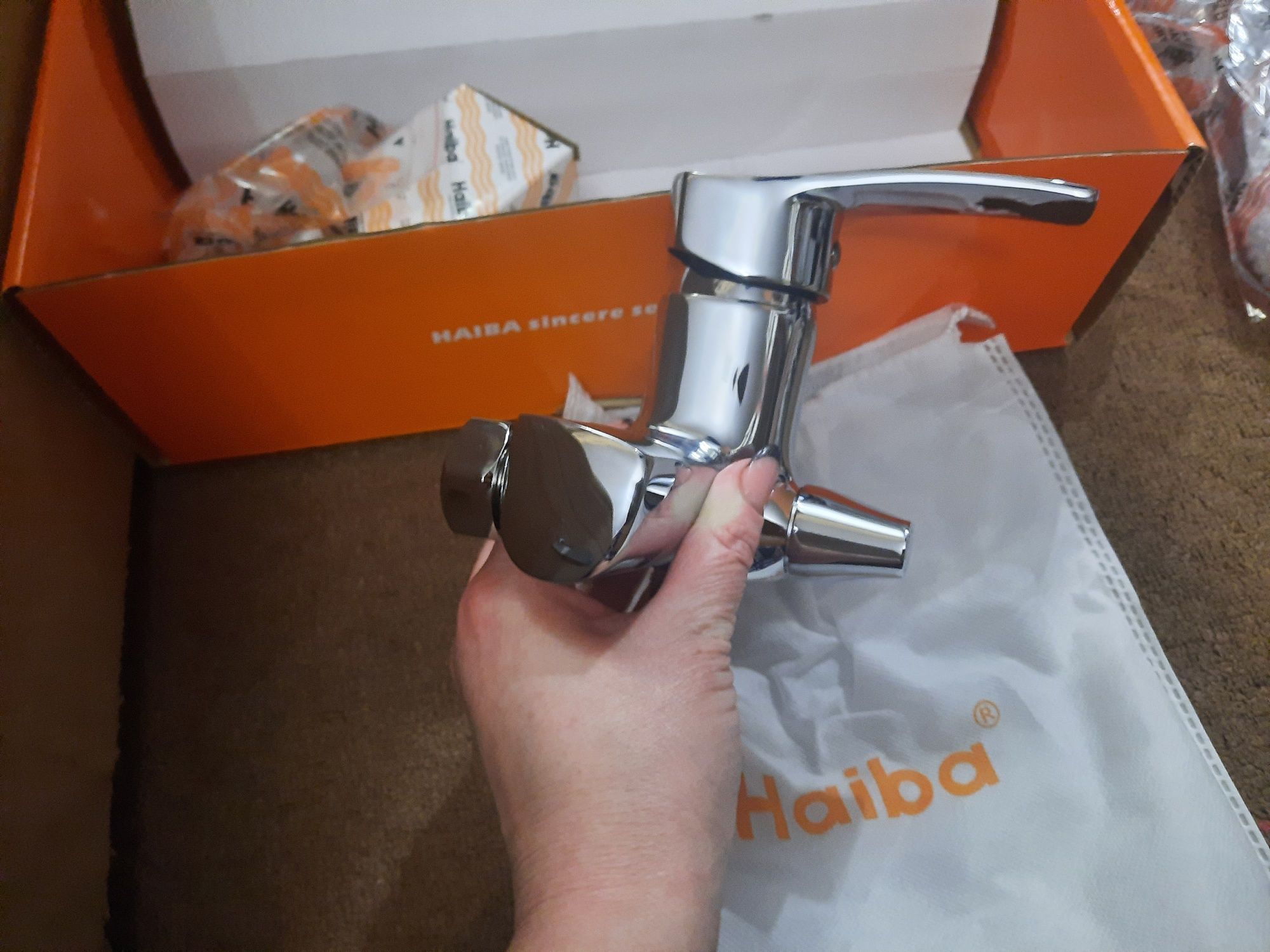 Смеситель для ванной премиум класса Haiba Onix 006 euro.