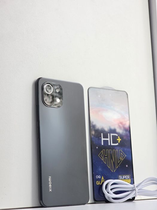 Xiaomi mi 11 lite 5g ne 8/128 gb хороший стан