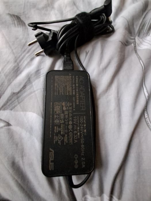 АСУС  Tuf зарядне