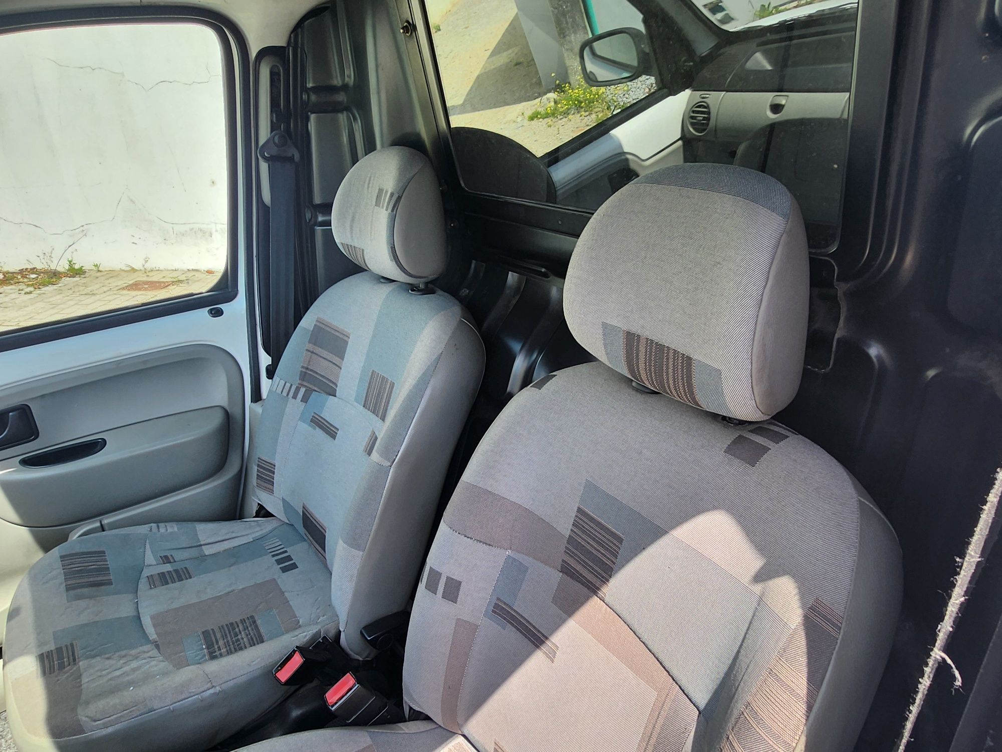 Renault  kangoo  dci 2006